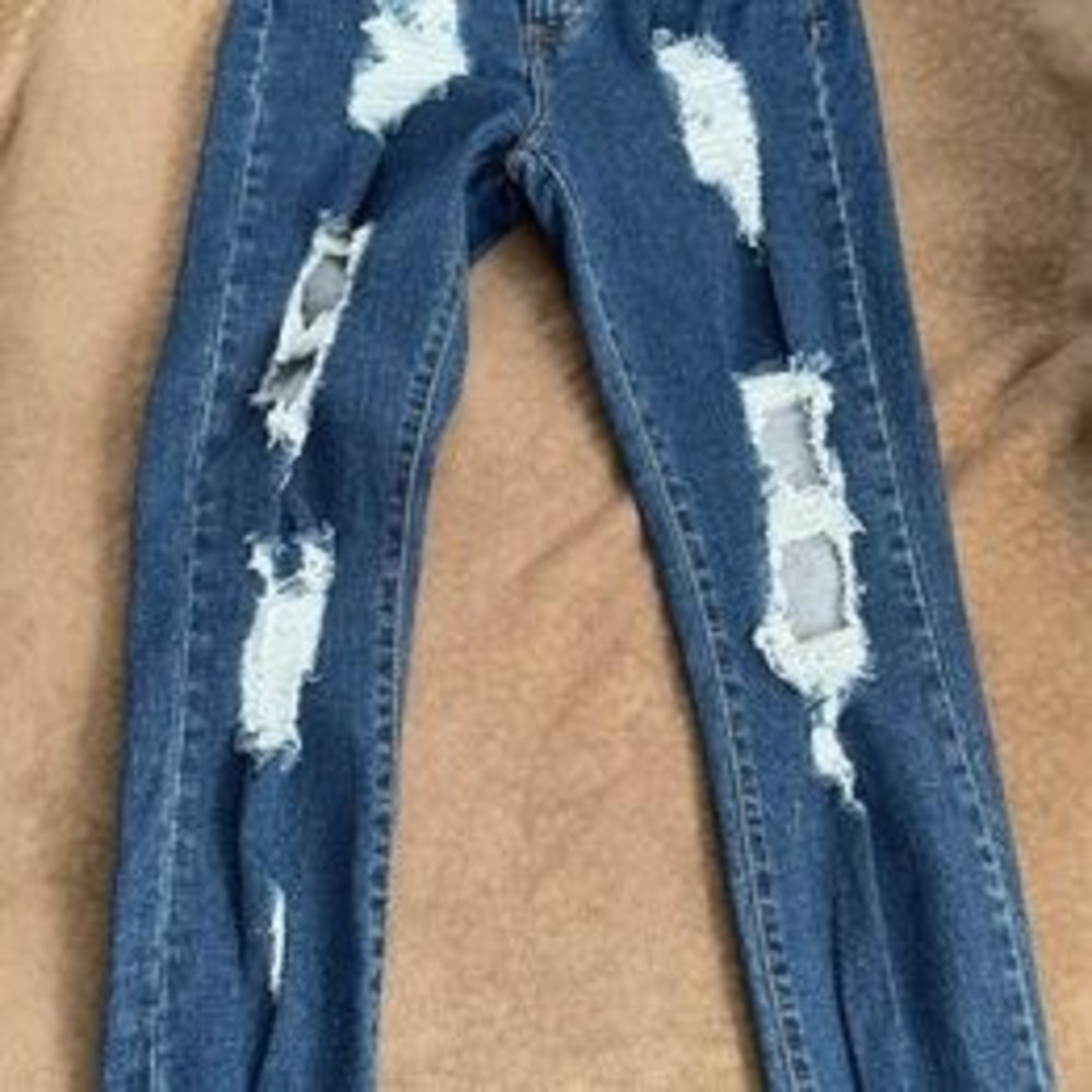 NWT Size 3 American Bazi Destroyed Relax Fit Jeans